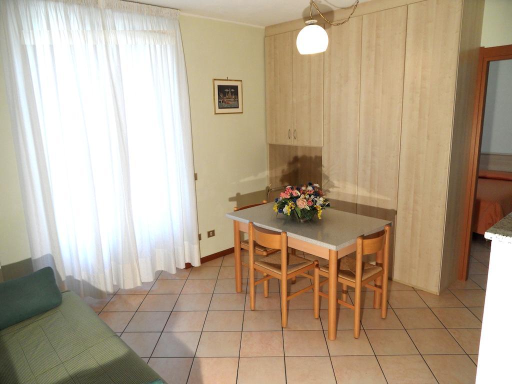 Casa Vacanze Touring Verbania Buitenkant foto